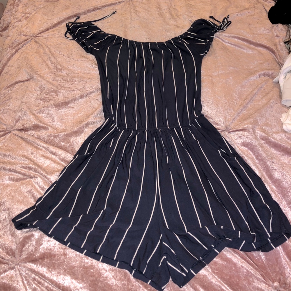 AMERICAN EAGLE OUTFITTERS Navy Blue Striped Romper